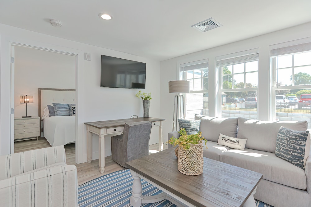 Harbourtown Suites - photo 52
