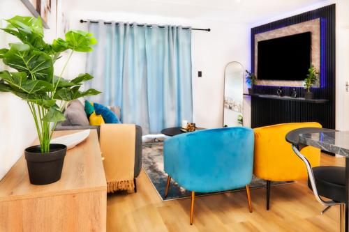 West Beach Luxury Apartment