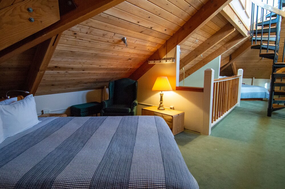 The Swan Hotel - photo 13