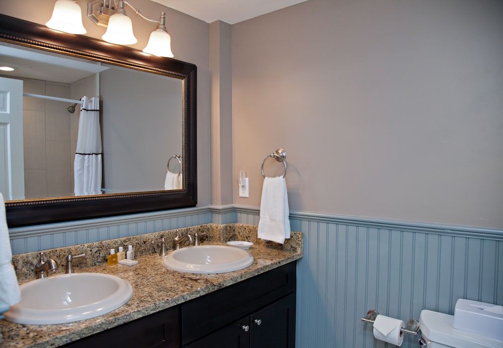 Concord's Colonial Inn - photo 16