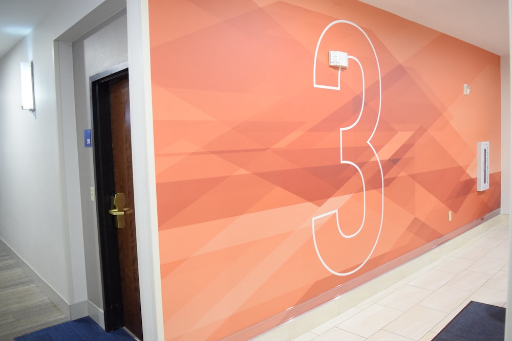 Holiday Inn Express Hotel & Suites West I 10 by IHG - photo 61