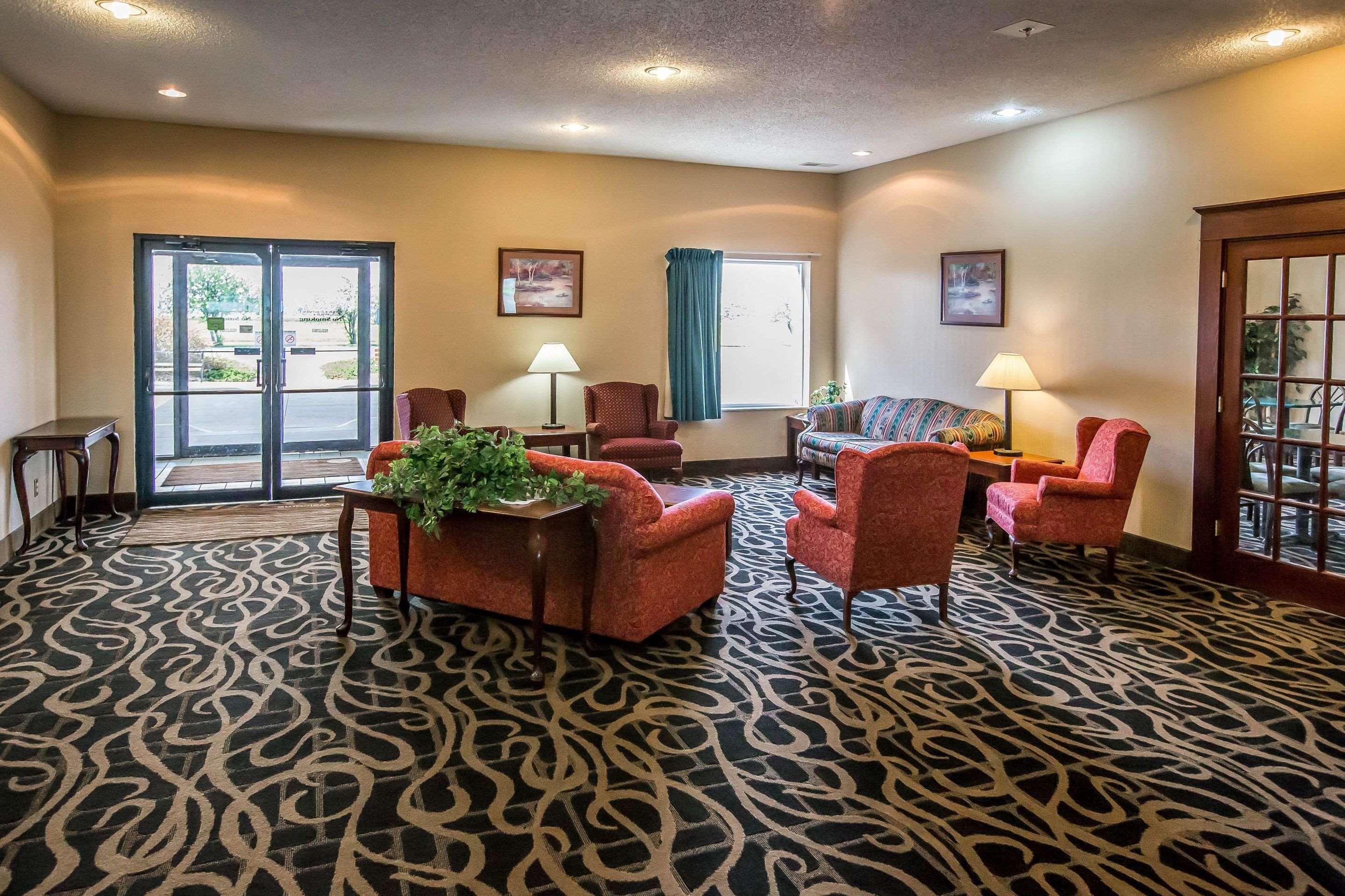 Quality Inn & Suites Mendota near I 39 - photo 19