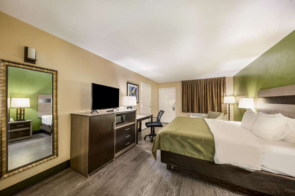 Quality Inn & Suites Garland East Dallas - photo 11