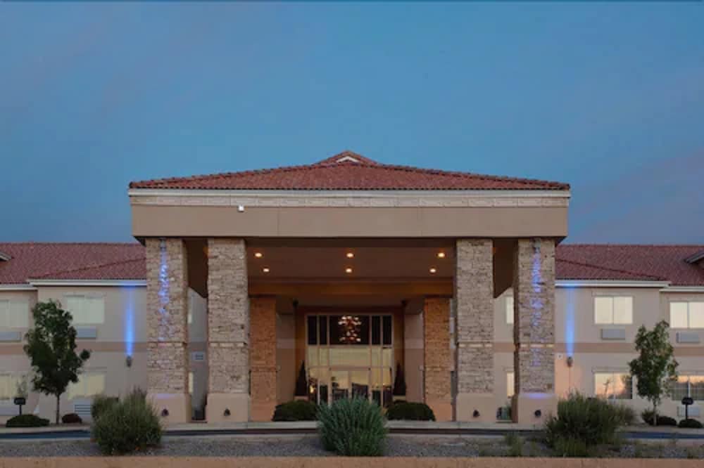 Baymont by Wyndham Belen NM - photo 16