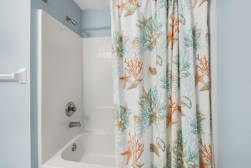 Santa Rosa Towers unit 1402 Three Bedroom Condo - photo 22