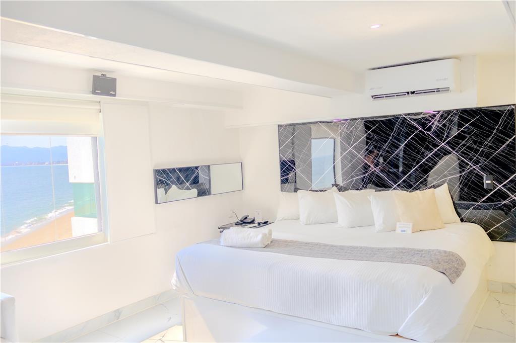 Your relaxing days in Manzanillo are even better here!