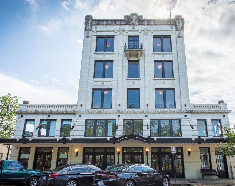 Park Plaza Hotel Seguin - photo 36