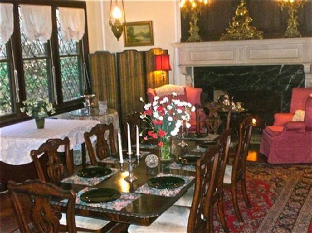 Whistler's Inn Bed & Breakfast - photo 34