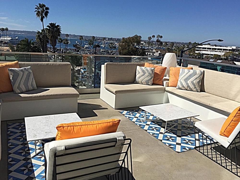 Pelican Stay Furnished Suites San Diego Downtown - photo 2