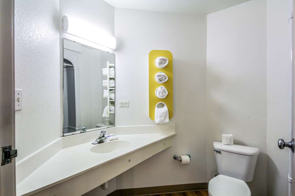 Motel 6 New Braunfels - photo 25