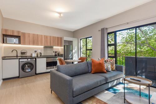 Akaru Apartments — 4-Star Luxury Hotel in Johannesburg, South Africa