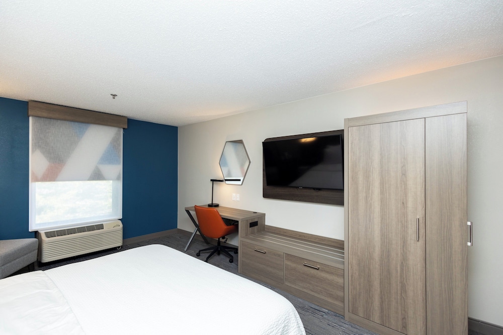 Holiday Inn Express Hotel and Suites Marysville by IHG - photo 25