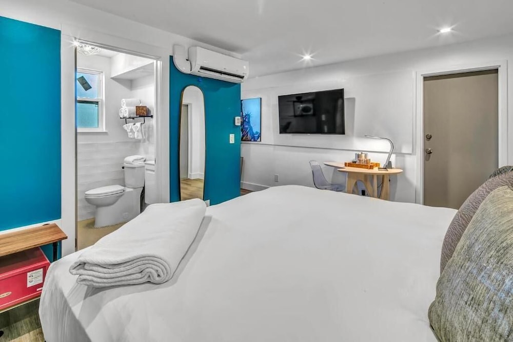 The Saint Hotel - photo 15