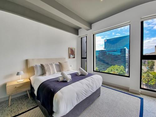 9th floor modern elegant stay in City Pool