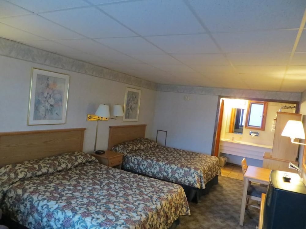 Midtown Western Inn - photo 4