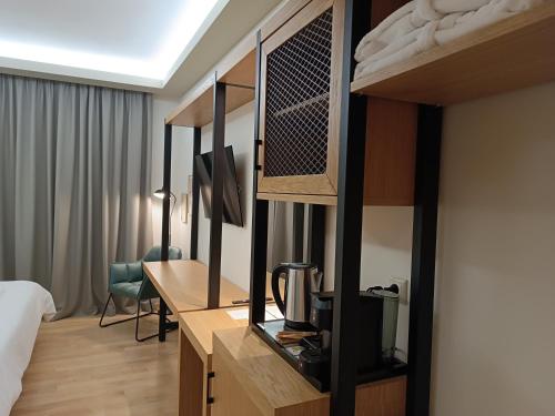 Agnanti Limnis Hotel — Neochori