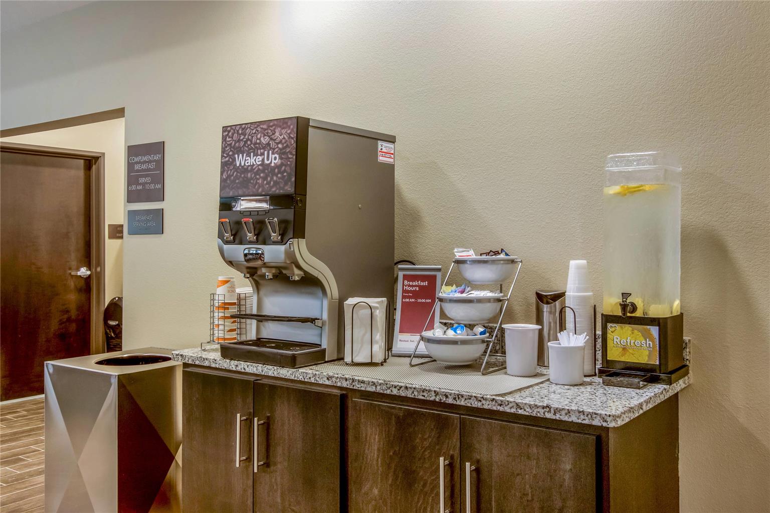 Comfort Suites Wooster near University Campus - photo 44