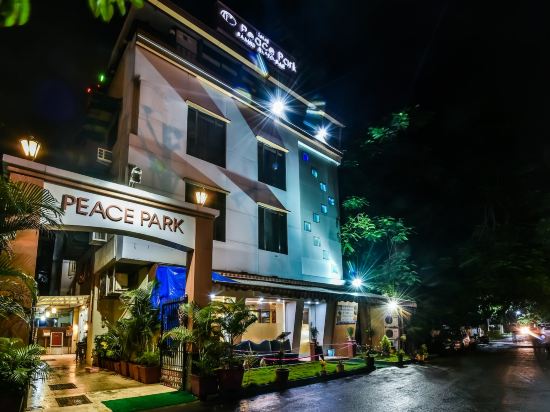 Hotel Peace Park in Panvel, India