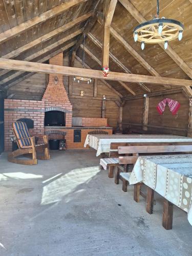 Cabana Inima Munților in Garda De Sus, Romania