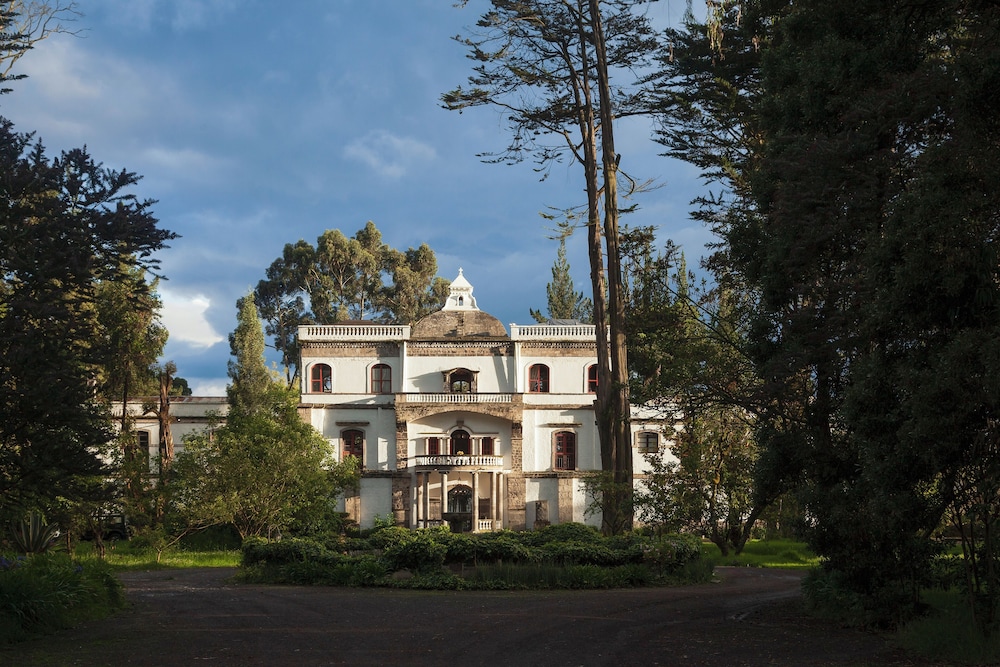 Hacienda La Ciénega — 4-Star Luxury Hotel in Latacunga, Ecuador