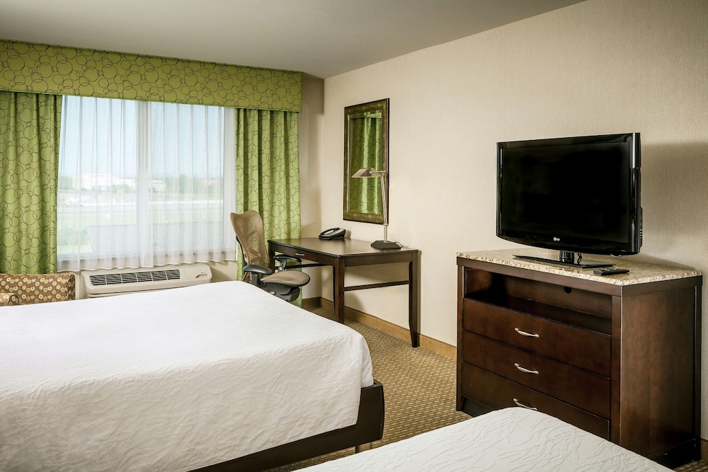 Hilton Garden Inn Seattle Bothell - photo 11
