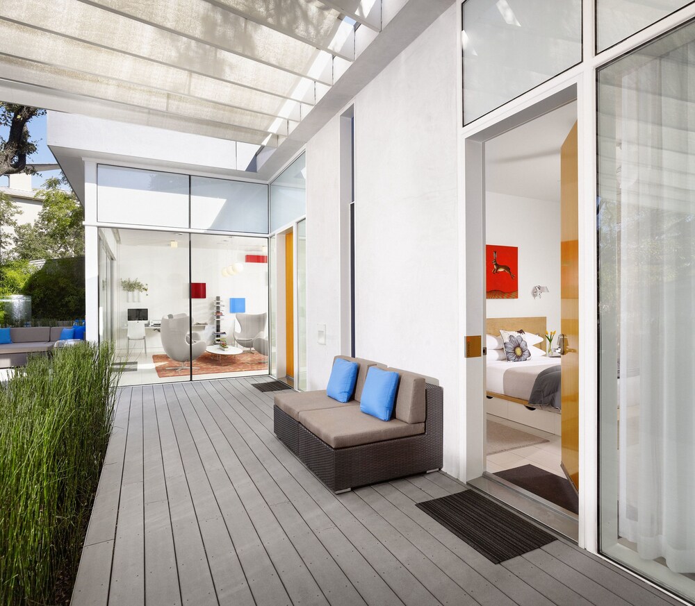 Frame Hotel Treehouse - photo 13