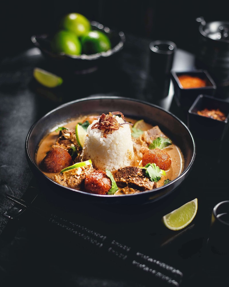 מזון ומשקאות