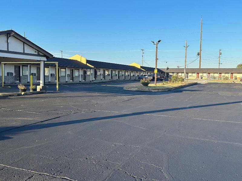 Interstate Inn Express - photo 4