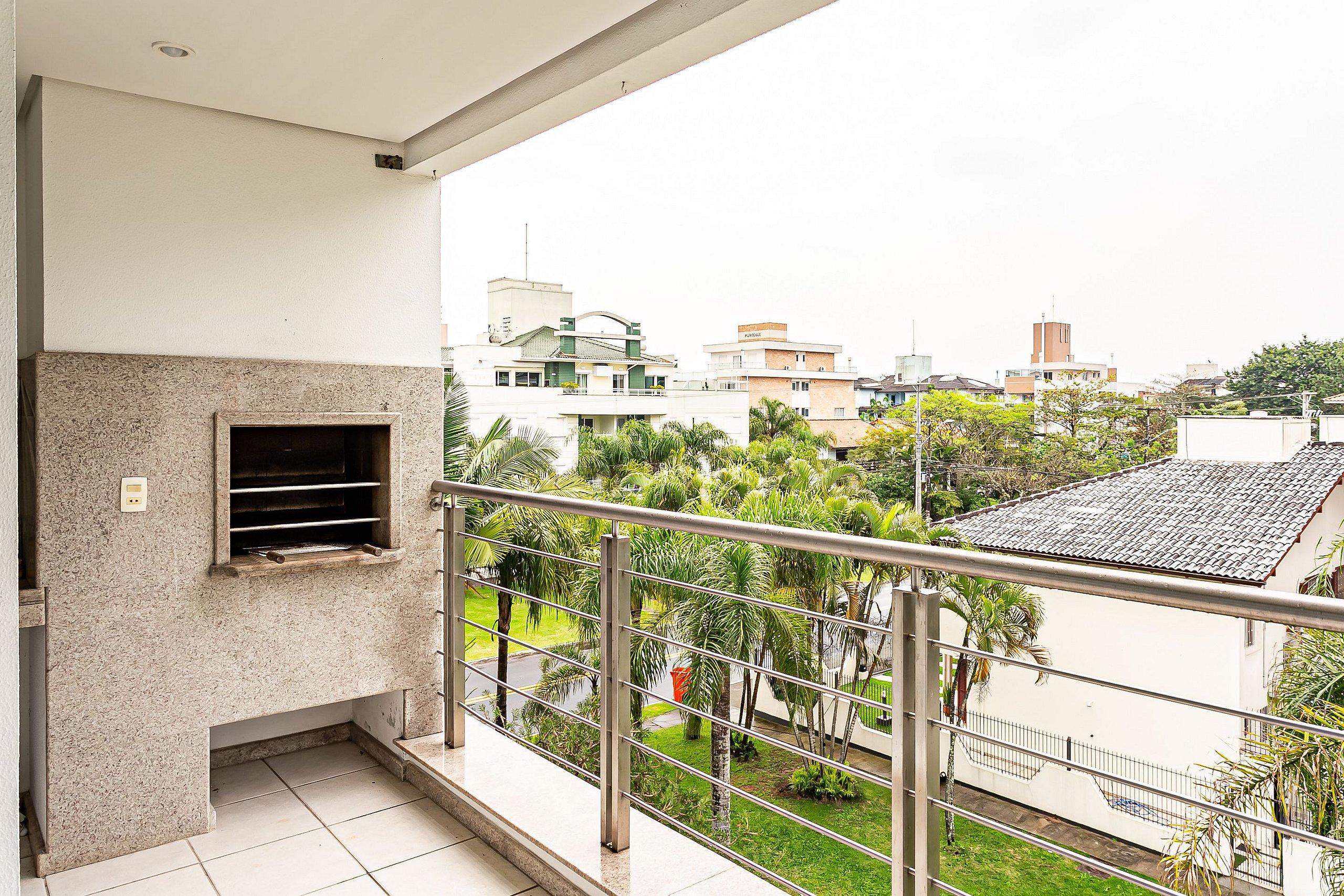 Apto c piscina a 250m da praia de Jurerê AYA201 — 4-Star Luxury Hotel in Florianopolis, Brasil