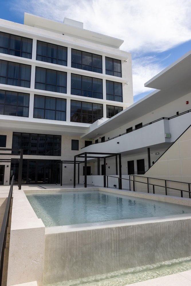 UMA House by Yurbban South Beach - photo 86