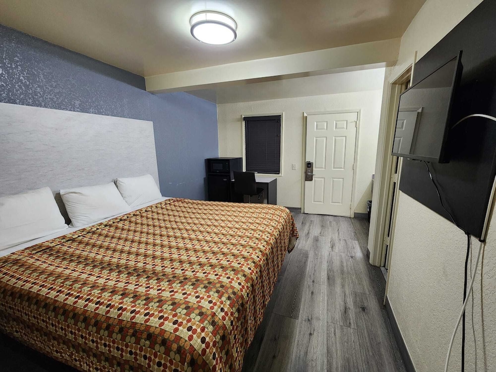 Green Garden Inn - photo 19