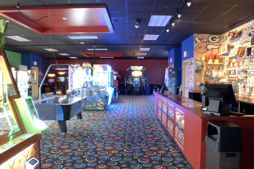 Adventureland Inn - photo 11