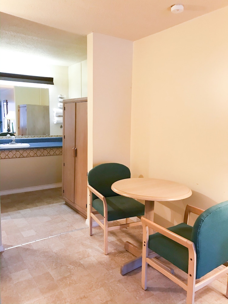 Summers Inn - photo 12