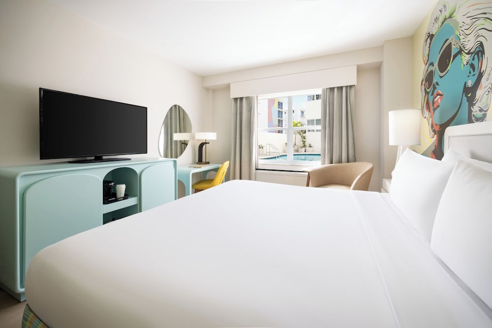 Hotel Continental Miami Beach Tapestry Collection by Hilton - photo 19