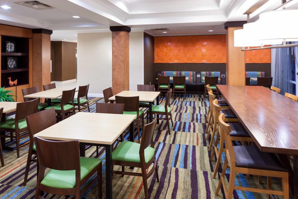 Fairfield Inn & Suites by Marriott Jacksonville Butler Blvd - photo 20