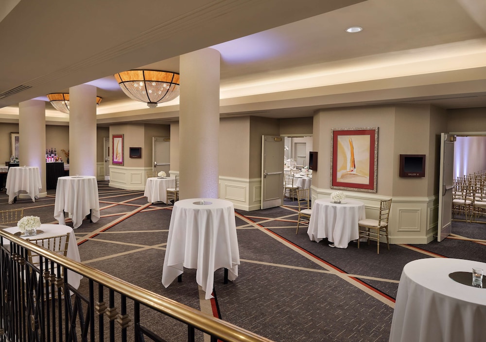 Hilton Arlington - photo 46