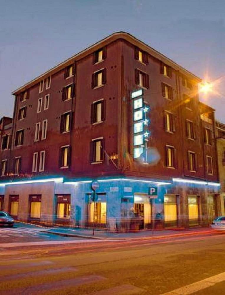 Piccolo Hotel - last minute hotel in Milan