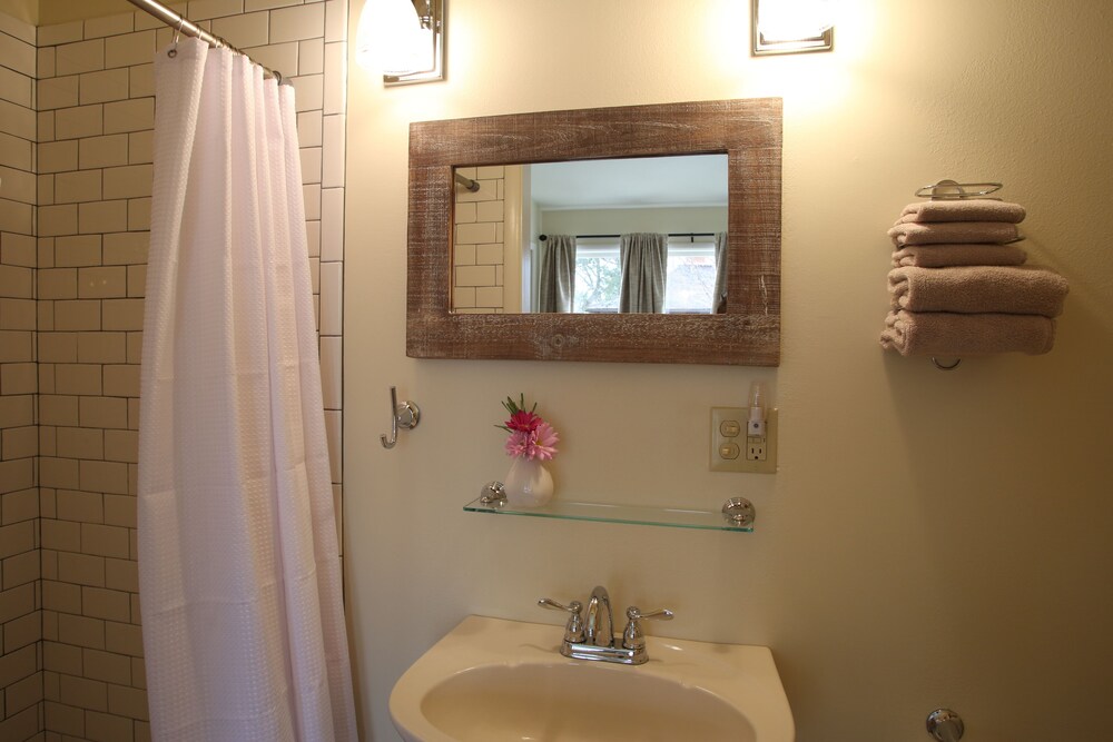Tower House Inn - photo 18