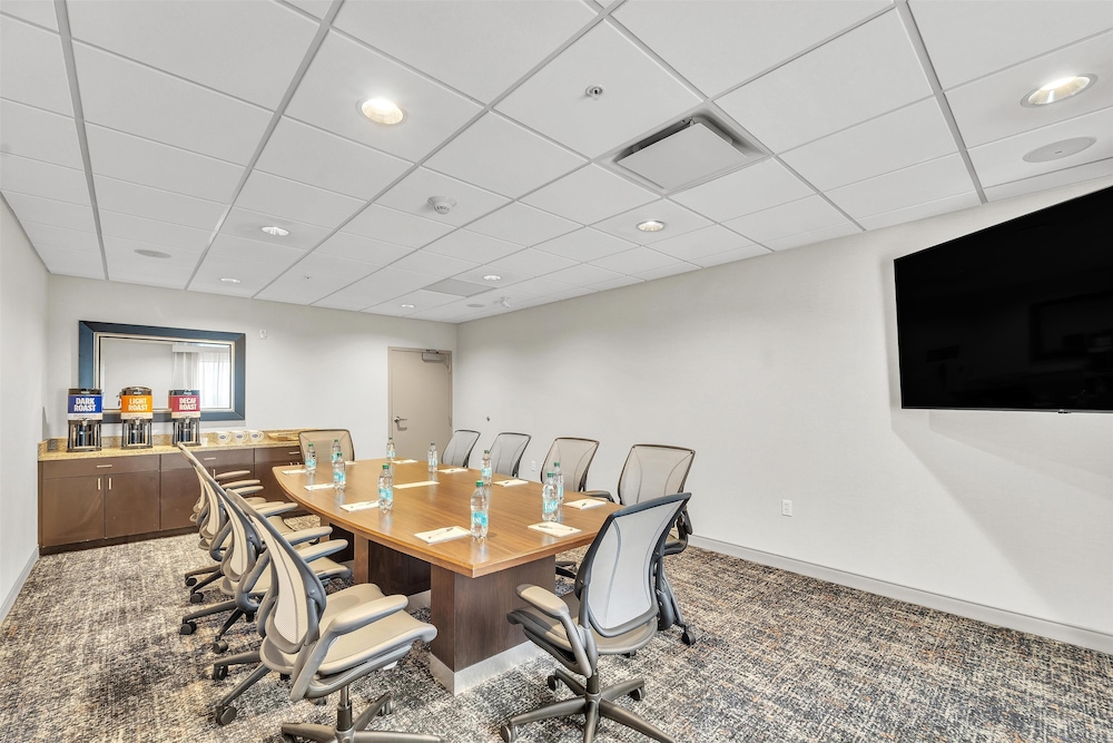 Hampton Inn & Suites Kenosha Pleasant Prairie - photo 38