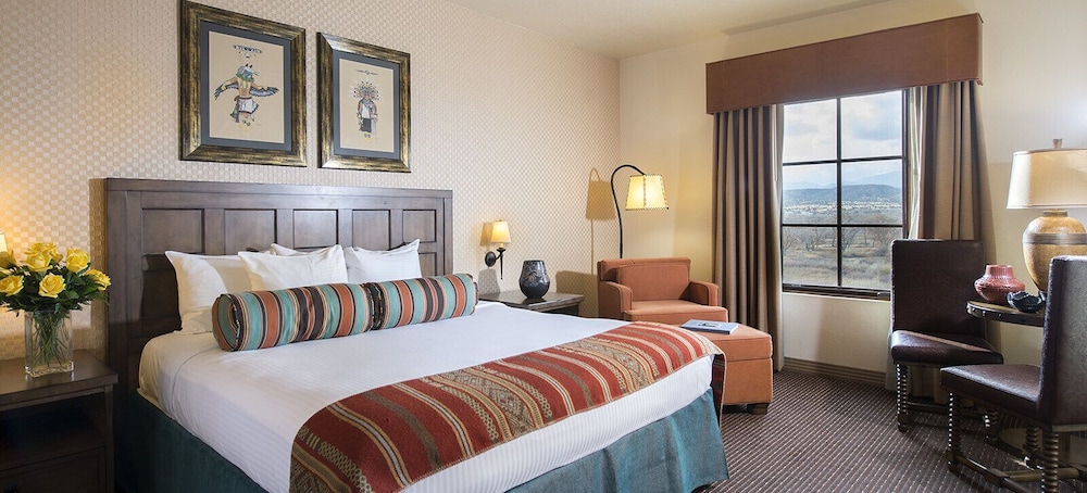 Santa Claran Hotel Casino - photo 11