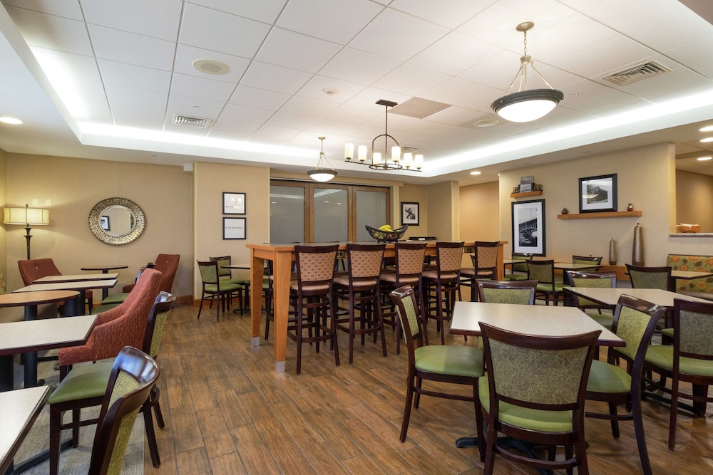 Hampton Inn Waterville - photo 46