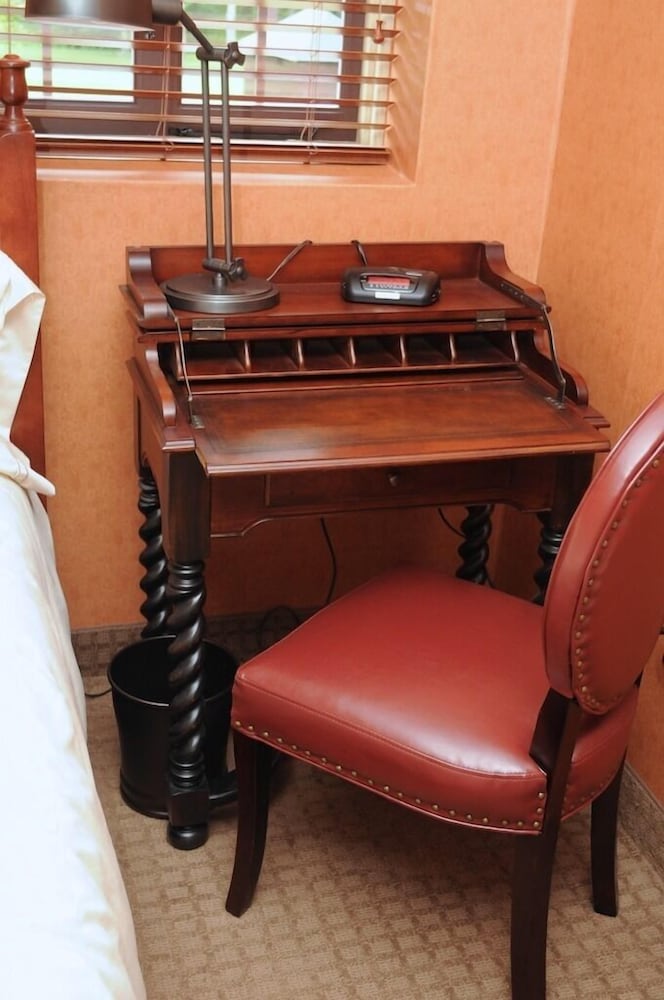 The Beaumont Inn - photo 21