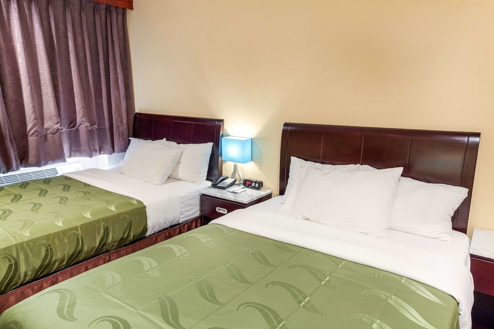 Quality Inn near Sunset Park - photo 17