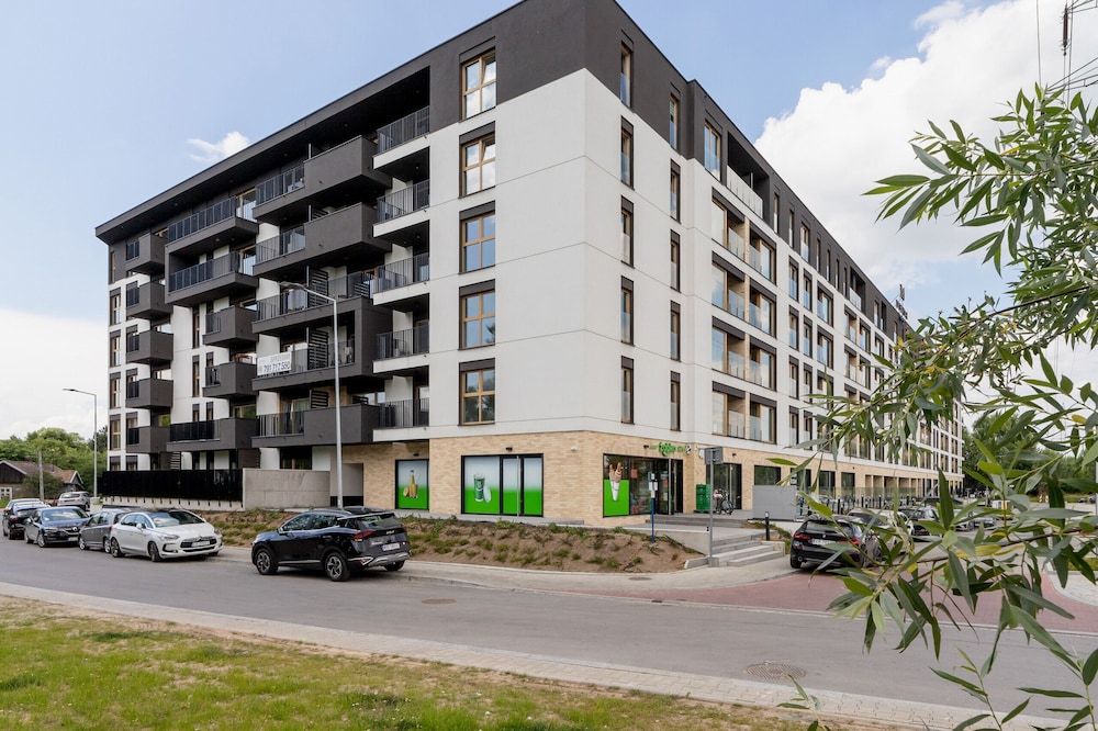 Tauron Arena Crakow Apartment with Parking by Noclegi Renters — 4-Star Luxury Hotel in Krakow, Poland