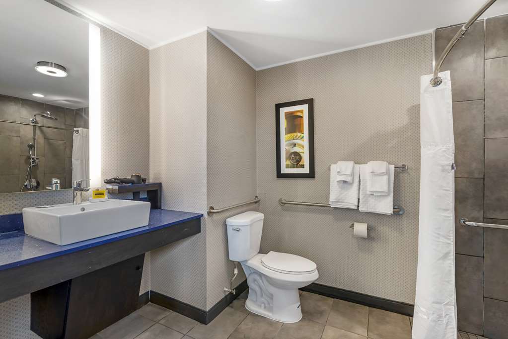 Glō Best Western Pooler Savannah Airport Hotel - photo 24