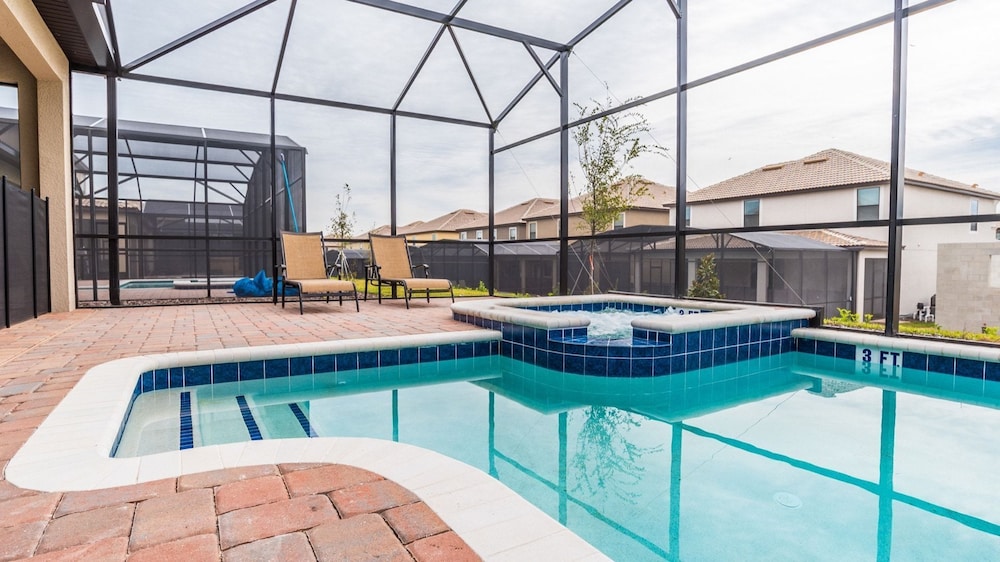 9162 Scramble Drive - last minute hotel in Davenport