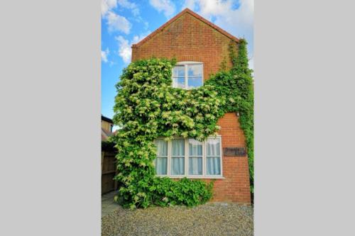 Bramble Lodge — 4-Star Luxury Hotel in Holt, United Kingdom