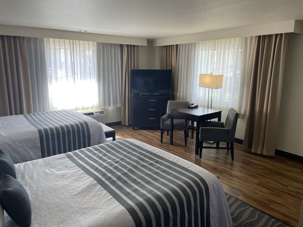 Best Western Plus Edmonds Harbor Inn - photo 18