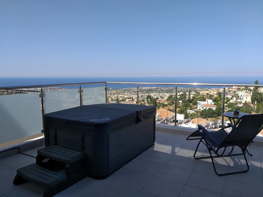 Panoramic Holidays Deluxe 1 in Pegeia, Cyprus