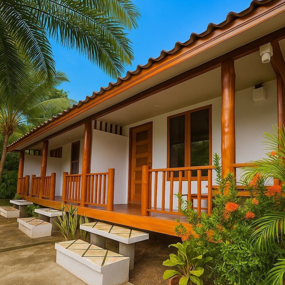 Anattaya Holiday Home 10733957 — Ko Yao